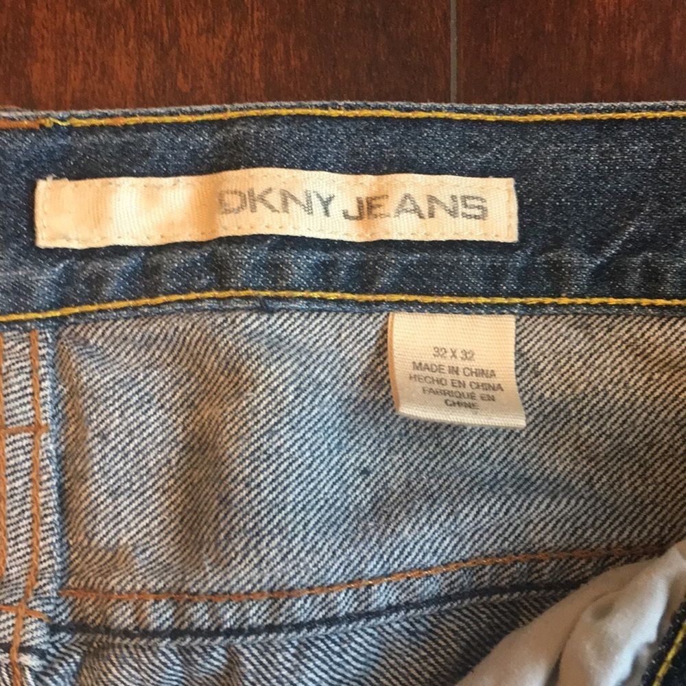Men’s DKNY 32x32 Straight Leg Jeans - Picture 6 of 6